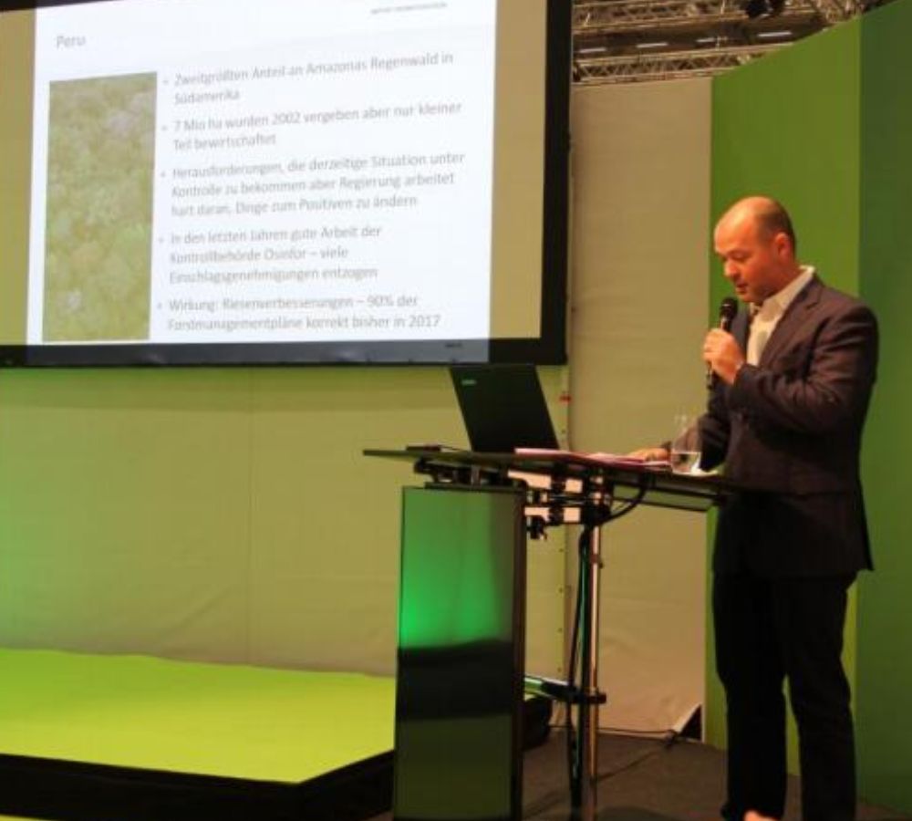 bozovich exposicion feria europa